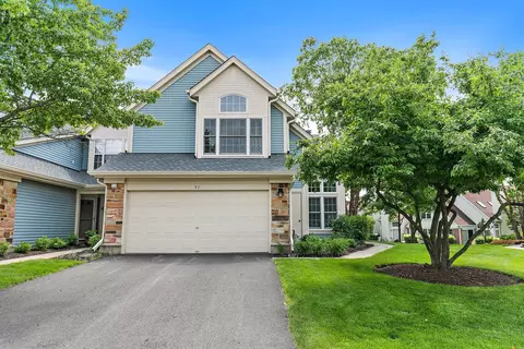 37 Delaware Ct, Schaumburg, IL 60193