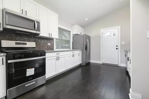 Kitchen - 3402 Roesner Dr, Markham, IL 60428 photo 1 of 4