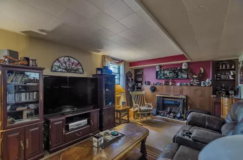 Living - 2938 189th St, Lansing, IL 60438 photo 2 of 2