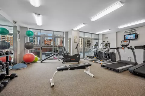 Other - 600 N Dearborn St #1611, Chicago, IL 60654 photo 4 of 5