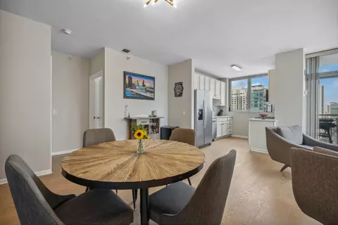 Dining - 600 N Dearborn St #1611, Chicago, IL 60654 photo 2 of 2