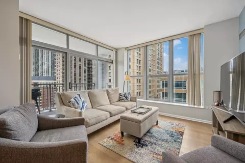Living - 600 N Dearborn St #1611, Chicago, IL 60654 photo 2 of 4
