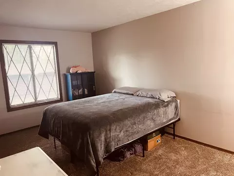 Bedroom - 2006 Tracy Dr #2, Bloomington, IL 61704 photo 1 of 6