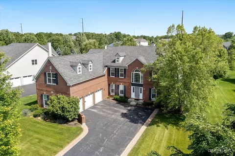 3502 Tournament Dr, Elgin, IL 60124