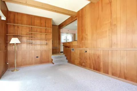 145 Harvard St, Des Plaines, IL 60016 photo 10