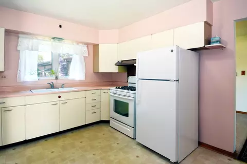 145 Harvard St, Des Plaines, IL 60016 photo 9