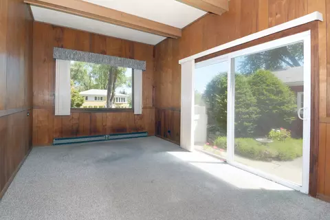 145 Harvard St, Des Plaines, IL 60016 photo 11