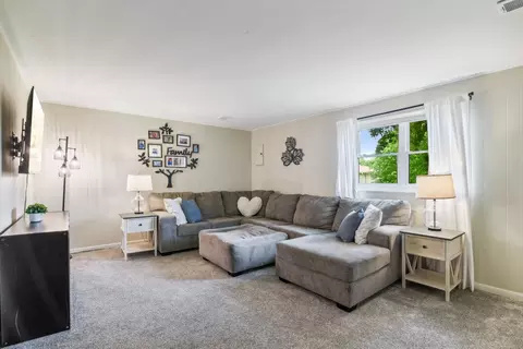 Other - 661 Juniper Ln, Bartlett, IL 60103 photo 4 of 6