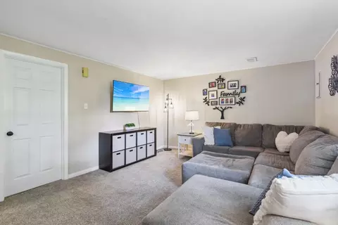 Other - 661 Juniper Ln, Bartlett, IL 60103 photo 5 of 6