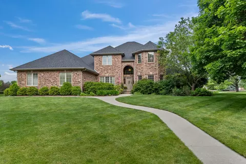 1905 Kensington Knoll Dr, Champaign, IL 61822