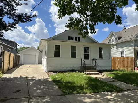 473 S Union St, Aurora, IL 60505