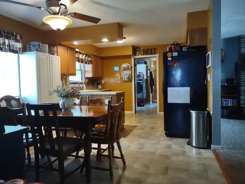 Other - 301 Sunset, Mclean, IL 61754 photo 2 of 6