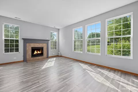 Living - 1477 Millbrook Dr, Algonquin, IL 60102 photo 4 of 4