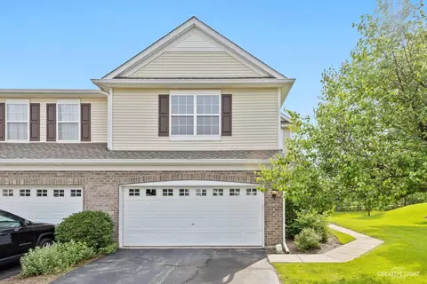 1477 Millbrook Dr, Algonquin, IL 60102
