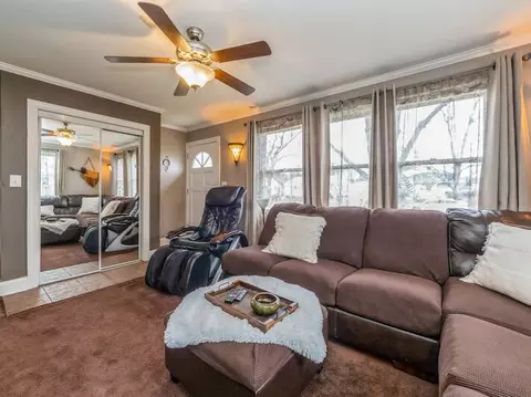 2305 Flicker Ln, Rolling Meadows, IL 60008 photo 6