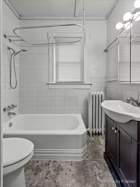 Bath - 439 S State St, Elgin, IL 60123 photo 1 of 1