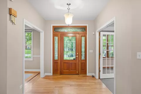 120 Fox St, Cary, IL 60013 photo 3