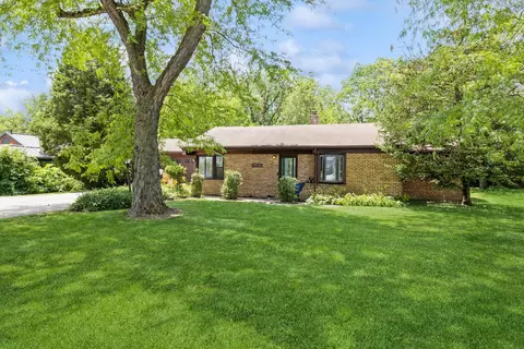 5918 S Kensington Ave, Countryside, IL 60525