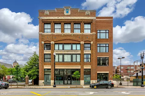 2334 S Michigan Ave #401, Chicago, IL 60616