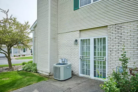 Exterior - 1428 Berta Dr, Crest Hill, IL 60403 photo 12 of 32