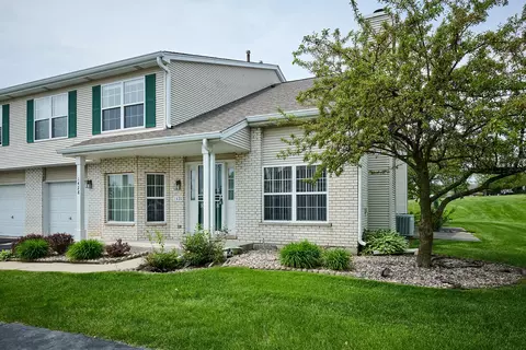 Exterior - 1428 Berta Dr, Crest Hill, IL 60403 photo 28 of 32