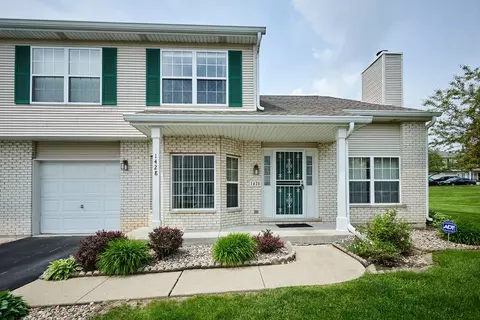 Exterior - 1428 Berta Dr, Crest Hill, IL 60403 photo 17 of 32