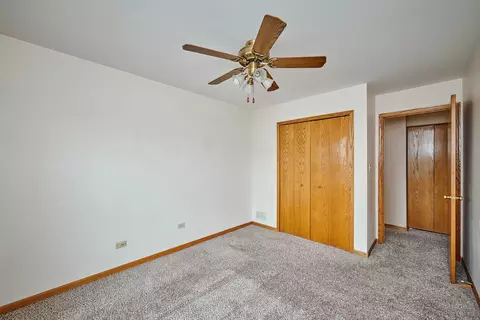 Bedroom - 1428 Berta Dr, Crest Hill, IL 60403 photo 3 of 9