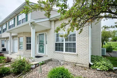 Exterior - 1428 Berta Dr, Crest Hill, IL 60403 photo 23 of 32
