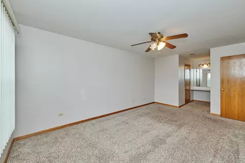 Bedroom - 1428 Berta Dr, Crest Hill, IL 60403 photo 7 of 9