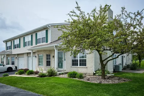 Exterior - 1428 Berta Dr, Crest Hill, IL 60403 photo 8 of 32
