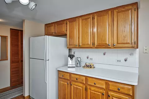 Kitchen - 1428 Berta Dr, Crest Hill, IL 60403 photo 2 of 13