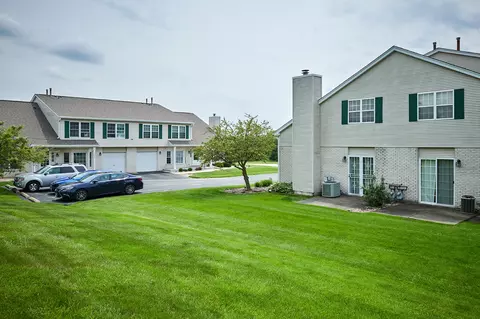 Exterior - 1428 Berta Dr, Crest Hill, IL 60403 photo 21 of 32