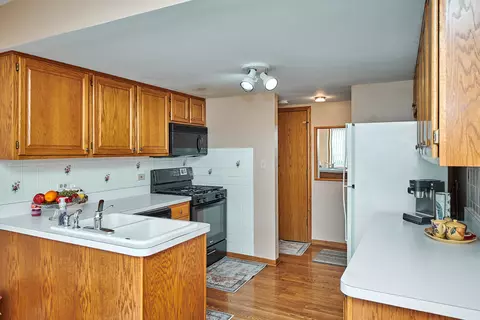 Kitchen - 1428 Berta Dr, Crest Hill, IL 60403 photo 7 of 13