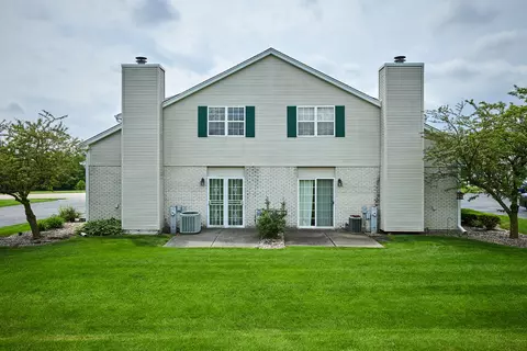 Exterior - 1428 Berta Dr, Crest Hill, IL 60403 photo 11 of 32