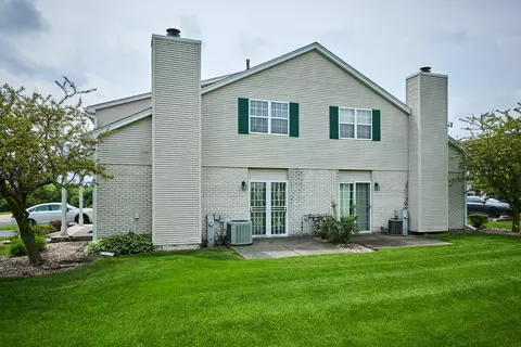 Exterior - 1428 Berta Dr, Crest Hill, IL 60403 photo 27 of 32