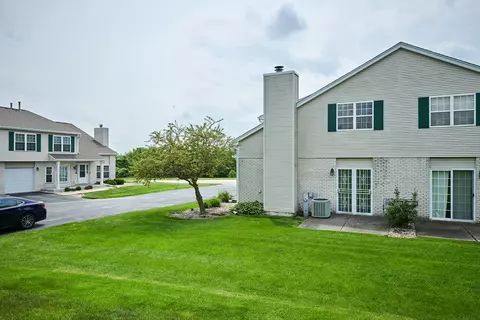 Exterior - 1428 Berta Dr, Crest Hill, IL 60403 photo 7 of 32