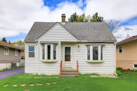 1416 Ridgeway Ave, Round Lake Beach, IL 60073