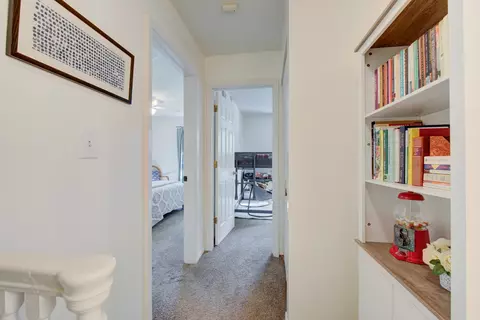 Entry Way - 1664 Valley Forge Ct #D, Wheaton, IL 60189 photo 2 of 2
