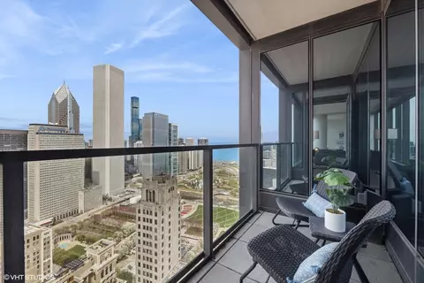 Exterior - 60 E Monroe St #4606, Chicago, IL 60603 photo 1 of 3