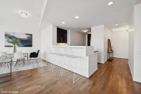 Dining - 60 E Monroe St #4606, Chicago, IL 60603 photo 1 of 2