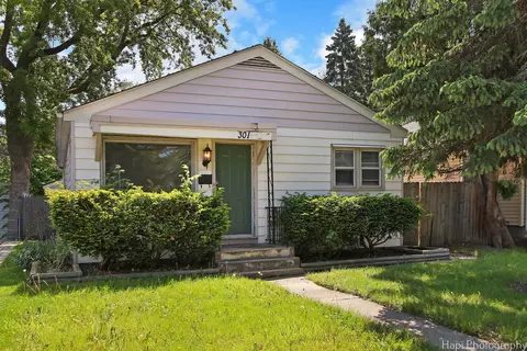 301 S Lewis Ave, Waukegan, IL 60085