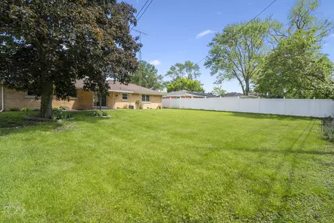 Exterior - 263 N St Joseph Ave, Kankakee, IL 60901 photo 5 of 12