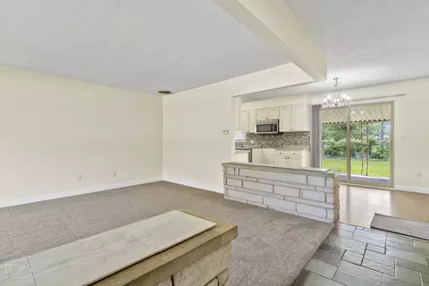 Living - 263 N St Joseph Ave, Kankakee, IL 60901 photo 2 of 3