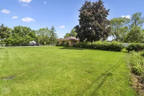Exterior - 263 N St Joseph Ave, Kankakee, IL 60901 photo 10 of 12