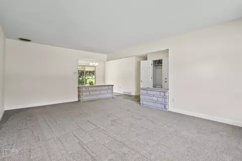 Living - 263 N St Joseph Ave, Kankakee, IL 60901 photo 1 of 3