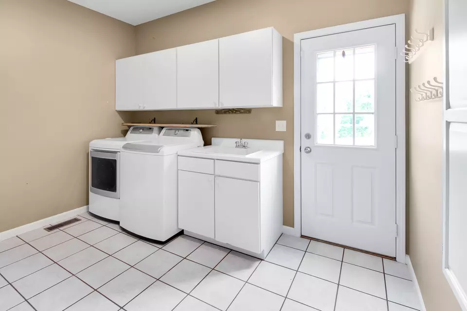 Other - 715 W Coolidge Ave, Charleston, IL 61920 photo 4 of 7