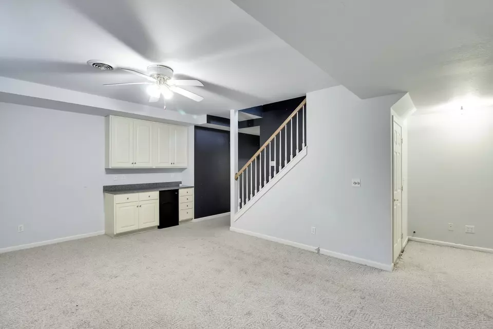Living - 715 W Coolidge Ave, Charleston, IL 61920 photo 3 of 3