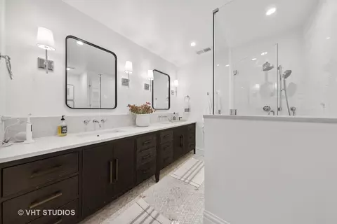 Bath - 615 E North St, Itasca, IL 60143 photo 6 of 6