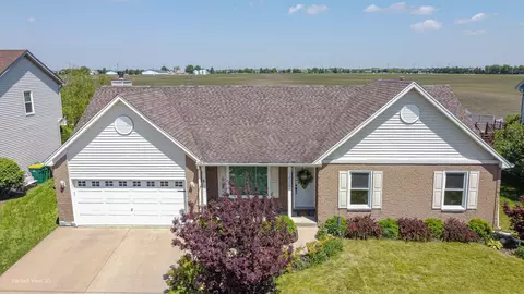 1222 Country Dr, Shorewood, IL 60404