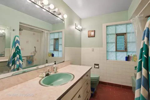 908 Getty St, Elgin, IL 60120 photo 12